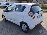 Begagnad Chevrolet Spark 68 HK (50 kW) 2011 Vit Halvkombi