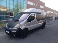Usata Opel Vivaro 101 CV (74 kW) 2005 Argento Monovolume
