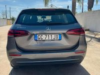 Usata Mercedes B180 Executive 115 CV (84 kW) 2020 Grigio Monovolume