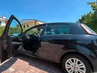 Usata Fiat Punto 77 CV (56 kW) 2015 Nero Utilitaria