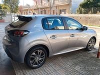 Usata Peugeot 208 Allure 75 CV (55 kW) 2022 Grigio Utilitaria