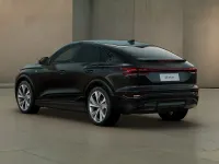 Nuova Audi Q6 Sportback e-tron S-Line 239 kW (326 CV) 2026 Nero mito metallizzato SUV