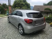 Usata Mercedes A180 109 CV (80 kW) 2017 Grigio Utilitaria