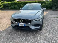 Usata Volvo V60 CC Core 197 CV (144 kW) 2023 Grigio Station wagon