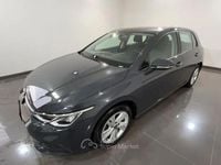 Usata VW Golf VIII Life 110 CV (80 kW) 2020 Argento Berlina