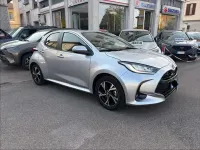 Usata Toyota Yaris Hybrid Trend 92 CV (67 kW) 2025 Argento Berlina