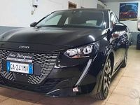 Usata Peugeot 208 Active 75 CV (55 kW) 2020 Nero Utilitaria