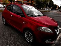 Usata Lancia Ypsilon 69 CV (50 kW) 2012 Rosso Utilitaria
