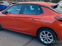 Usata Opel Corsa Edition 75 CV (55 kW) 2022 Arancione Utilitaria