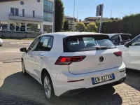Usata VW Golf VIII Life 116 CV (85 kW) 2023 Bianco Berlina