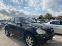 Usata Mercedes ML350 Chrome 272 CV (200 kW) 2008 Nero SUV