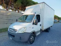 Usata Iveco Daily 116 CV (85 kW) 2008 Bianco Berlina