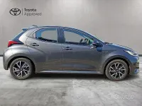 Usata Toyota Yaris Hybrid Trend 92 CV (67 kW) 2021 Grigio Berlina
