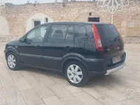 Usata Ford Fusion Titanium 68 CV (50 kW) 2008 Blu Utilitaria