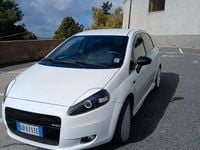 Usata Fiat Grande Punto 75 CV (55 kW) 2007 Bianco Utilitaria