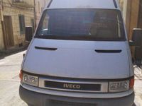 Usata Iveco Daily 103 CV (75 kW) 2001 Bianco