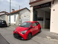 Usata Toyota Aygo Connect Style 72 CV (52 kW) 2021 Rosso Utilitaria
