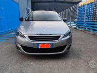 Usata Peugeot 308 120 CV (88 kW) 2015 Berlina