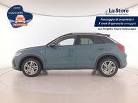 Usata VW T-Roc R-line 116 CV (85 kW) 2023 Petroleum blue metallizzato ne SUV