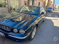 Usata Jaguar XJ8 2005 Verde Berlina