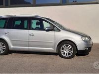 Usata VW Touran 136 CV (100 kW) 2005 Grigio Monovolume