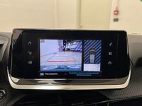 Usata Peugeot e-208 Allure 100 kW (136 CV) 2022 Vari colori Utilitaria