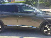 Usata Peugeot 3008 Allure 131 CV (96 kW) 2019 Verde SUV