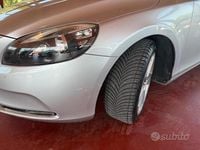 Usata Volvo V40 150 CV (110 kW) 2014 Grigio Berlina