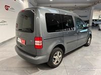 Usata VW Caddy Trendline 102 CV (75 kW) 2010 Grigio Monovolume