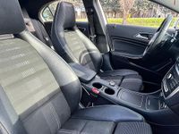 Käytetty Mercedes A180 109 HP (80 kW) 2017 Valkoinen Sedan