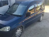 Usata Opel Combo 101 CV (74 kW) 2009 Blu Monovolume