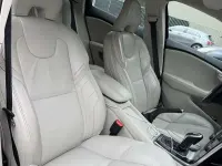 Usata Volvo V40 Ocean Race 120 CV (88 kW) 2015 Blu/azzurro Station wagon