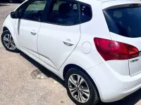 Usata Kia Venga Active 90 CV (66 kW) 2015 Bianco Utilitaria