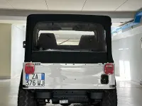 Usata Jeep CJ 204 CV (150 kW) 1979 Bianco
