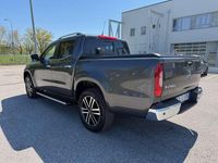 Usata Mercedes X250 190 CV (139 kW) 2017 Grigio Pick-up