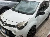 Usata Renault Twingo Night&Day 75 CV (55 kW) 2014 Bianco Utilitaria