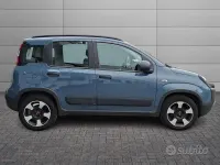 Usata Fiat Panda Cross Cross 70 CV (51 kW) 2021 Blu/azzurro Utilitaria