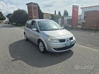 Usata Renault Scénic II Dynamique 106 CV (77 kW) 2008 Grigio Monovolume