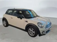 Usata Mini Cooper D 112 CV (82 kW) 2011 Bianco Utilitaria