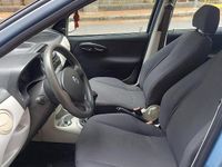 Usata Fiat Punto 69 CV (50 kW) 2004 Blu Utilitaria