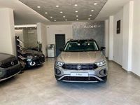 Usata VW T-Roc 150 CV (110 kW) 2024 Argento SUV