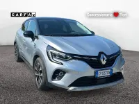 Usata Renault Captur Techno 143 CV (105 kW) 2023 Grigio SUV