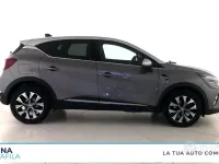 Usata Renault Captur Techno 91 CV (66 kW) 2024 Grigio scuro tetto grigio chiaro SUV