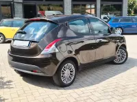 Usata Lancia Ypsilon 69 CV (50 kW) 2012 Marrone Utilitaria