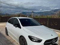 Usata Mercedes B180 Premium 136 CV (100 kW) 2022 Bianco Monovolume