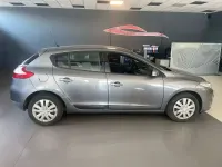 Usata Renault Mégane III Luxe 110 CV (80 kW) 2010 Grigio Berlina