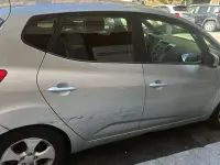 Usado Kia Venga EX 90 CV (66 kW) 2010 Plateado Utilitario