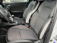 Usata Renault Captur Intens 101 CV (74 kW) 2022 Bianco SUV