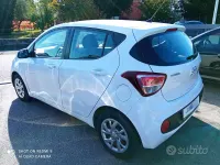 Usata Hyundai i10 67 CV (49 kW) 2022 Bianco Utilitaria