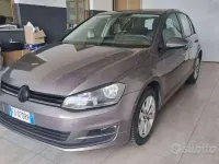 Usata VW Golf VII Comfortline 110 CV (80 kW) 2015 Grigio metallizzato Berlina